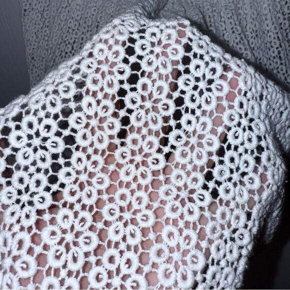 Free People Women's White So Sweetly Crochet Halter Neck Dress side zip - Picture 11 of 12